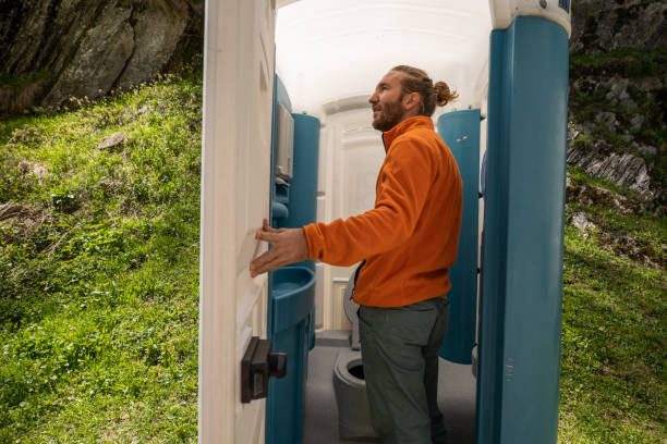 Best Luxury portable toilet rental  in Hilmar Irwin, CA